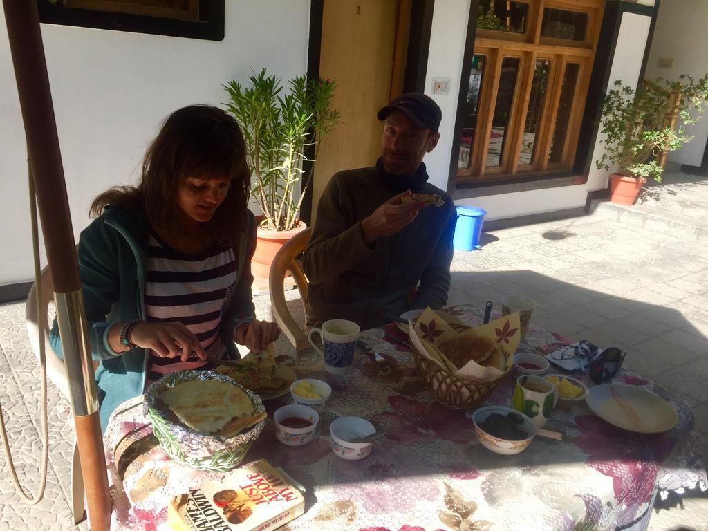 Travellers House Leh Bagian luar foto