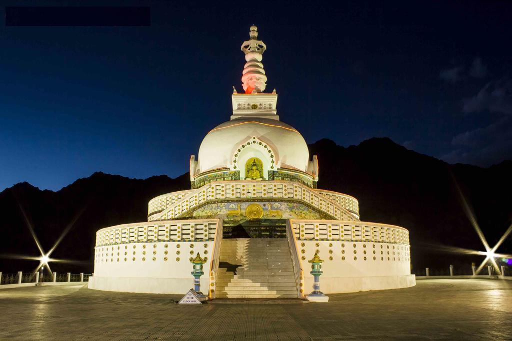 Travellers House Leh Bagian luar foto